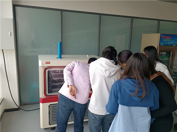 土壤凍干機的環(huán)保性能與改進