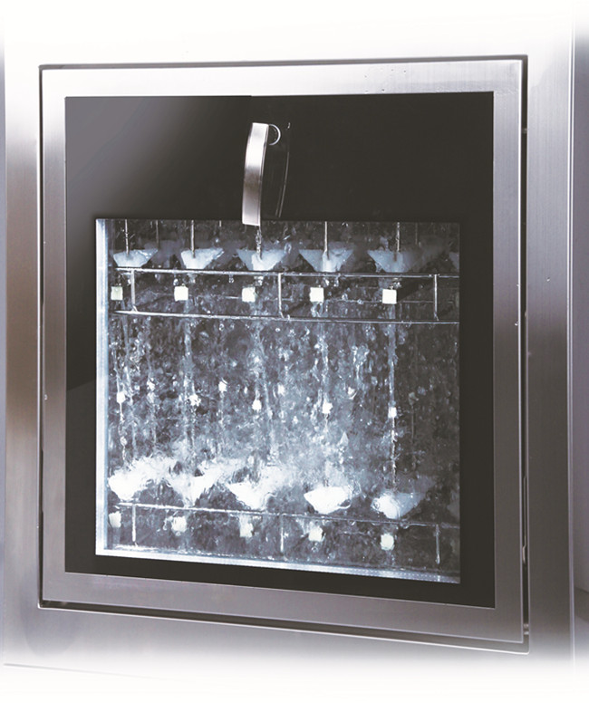 窗內(nèi)水流噴射效果.jpg 窗內(nèi)水流噴射效果.jpg